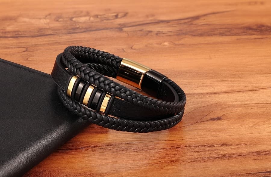 Stylish Genuine Leather Bracelets For Men Stylish Genuine Leather Bracelets For Men